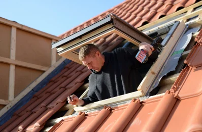 Pose de fenêtres de toit Velux à Veney